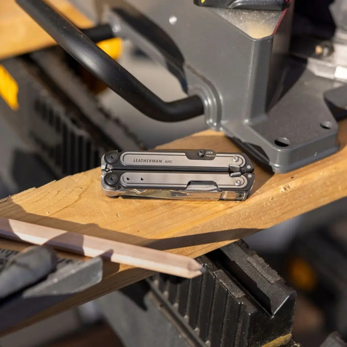 Мультитул Leatherman ARC, нейлоновий чохол, біти 