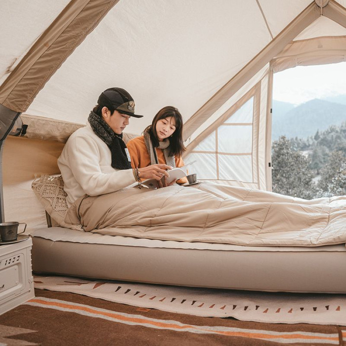 Матрац надувний 20 см подвійний із вбудованою помпою Naturehike CNH22DZ024, бежевий 