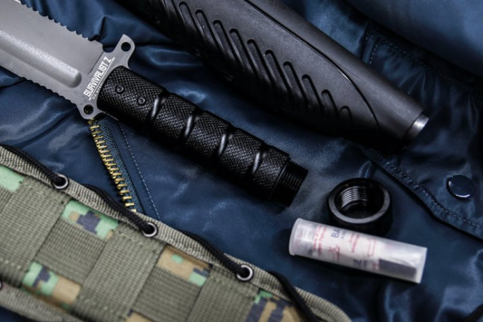 Ніж Kizlyar Supreme Survivalist Z, сталь D2 Gray Titanium 