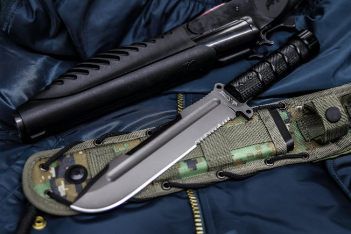 Ніж Kizlyar Supreme Survivalist Z, сталь D2 Gray Titanium 