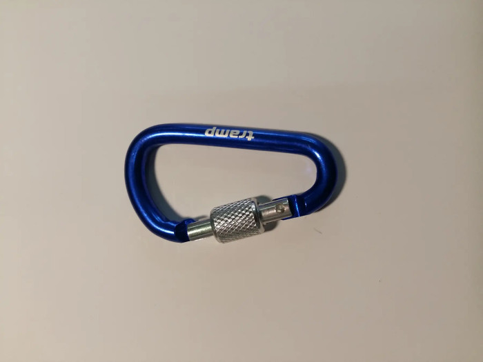 Карабін алюмінієвий Tramp з муфтою 6 см, TRA-007 синій