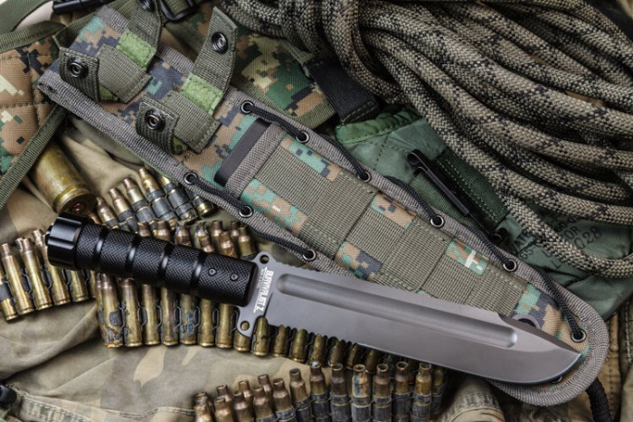 Ніж Kizlyar Supreme Survivalist Z, сталь AUS8, Gray Titanium 