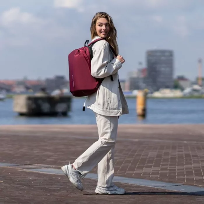 Рюкзак XD Design Bobby Soft червоний,захист від крадіжок, порізів 