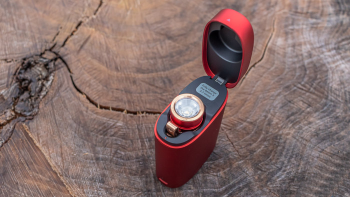 Ліхтар Olight Baton 3 Premium Red із зарядною станцією 