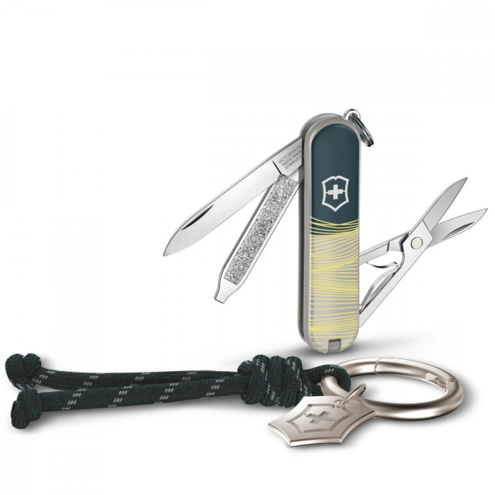 Складаний ніж Victorinox CLASSIC SD New York Style 0.6223.E223 