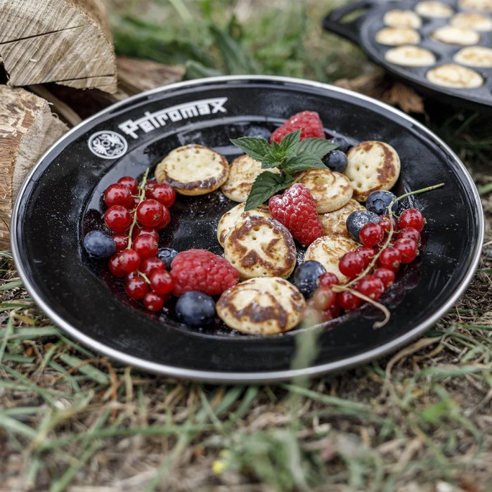 Набір тарілок емальованих Petromax Enamel Plates 26 см Чорний (2 шт) 