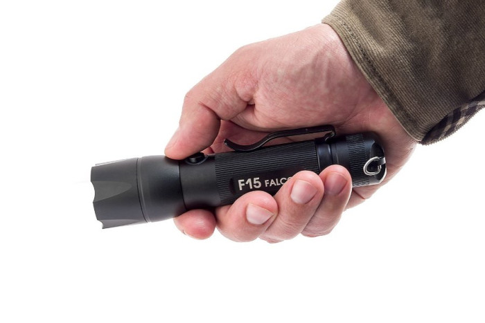 Ліхтар яскравий промінь YLP FALCON F15 