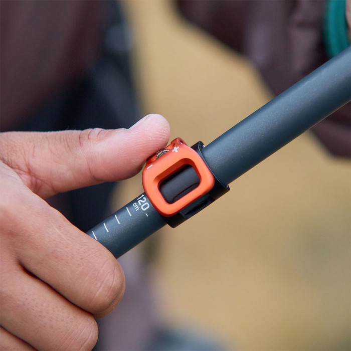 Комплект із трекінгових палиць карбонових телескопічних, 2 шт Naturehike CNK2550DS015, 61–135 см, зелений