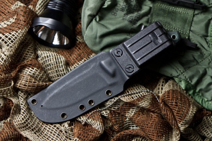 Ніж Kizlyar Supreme Urban чорний, сталь D2, рукоять микарта 