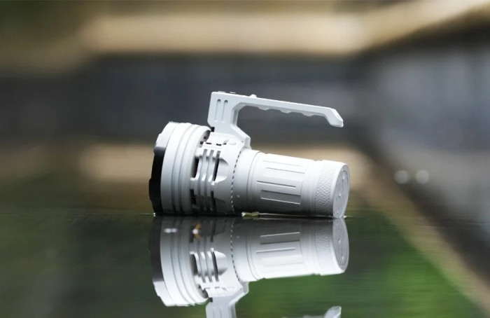 Ліхтар з мікродуговим оксидуванням AceBeam X75 MAO XHP 70.3 