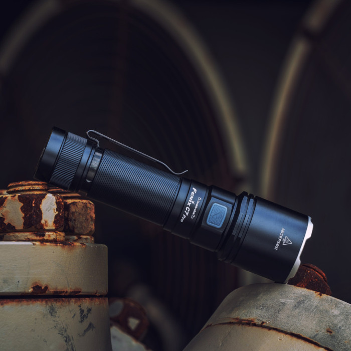 Ліхтар ручний Fenix C7 Pro 