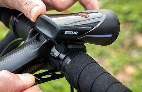 Ліхтар Sigma Sport Aura 100/Blaze Link K-Set 