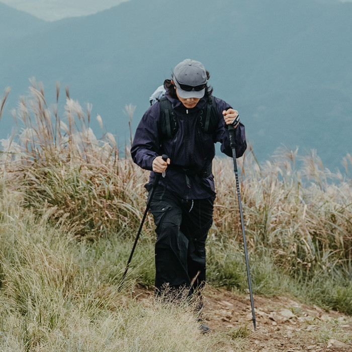 Трекінгова палиця Naturehike CNK2450DS017, 35-110 см, чорна 