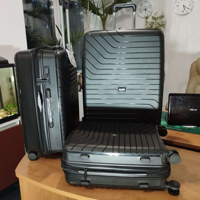 Валіза Swissbrand Eden (M) Black (SWB_LHEDE001M) 