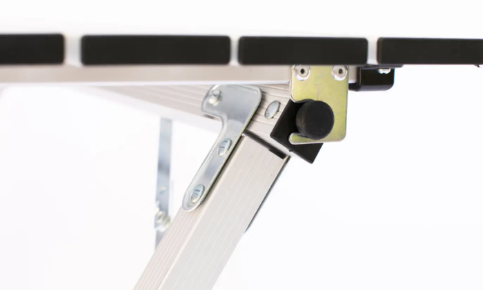 Стіл Tramp з алюмінієвою стільницею 80х60х70см TRF-063 