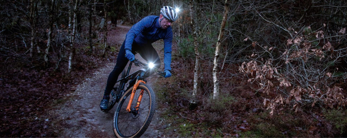 Ліхтар Sigma Sport Buster 800 