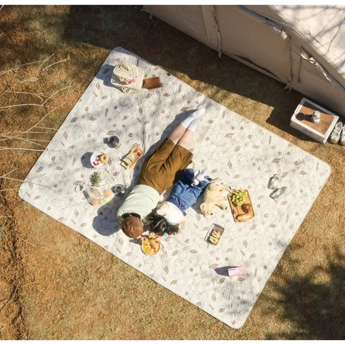 Килимок для пікніка водостійкий Naturehike CNH22DZ025, 270x395 см, бежевий з принтом 