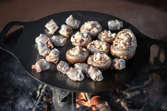 Підставка для смаження та багаття 3-в-1 Petromax Griddle and Fire Bowl 38 см 