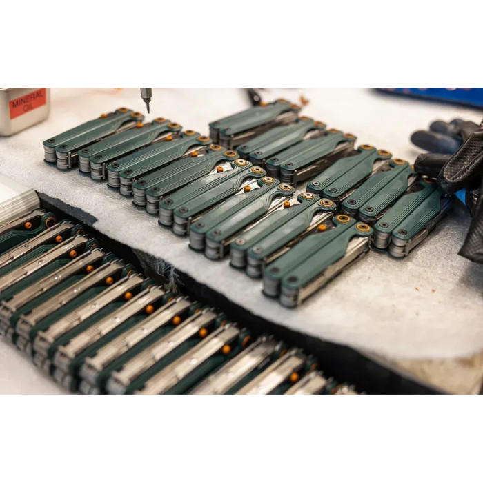 Мультиінструмент Leatherman Wave Alpha Cascadia 