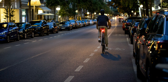 Ліхтар Sigma Sport Curve 