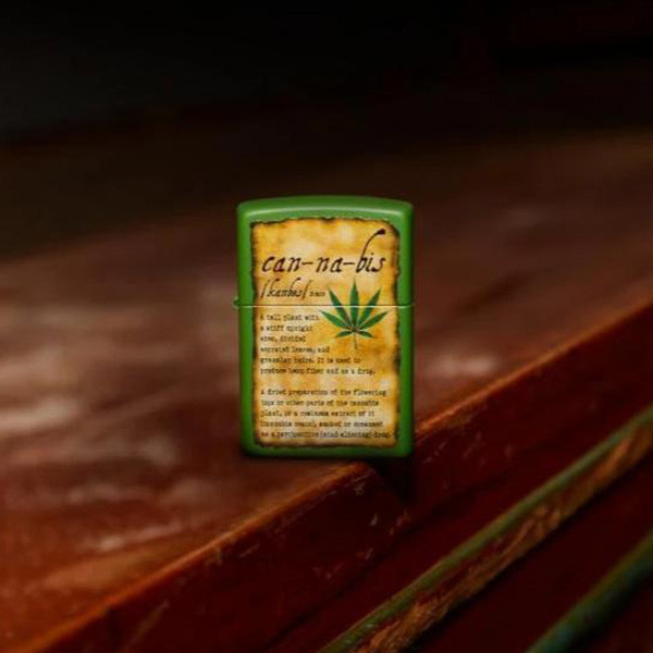 Запальничка Zippo 228 Cannabis Design (49119) 