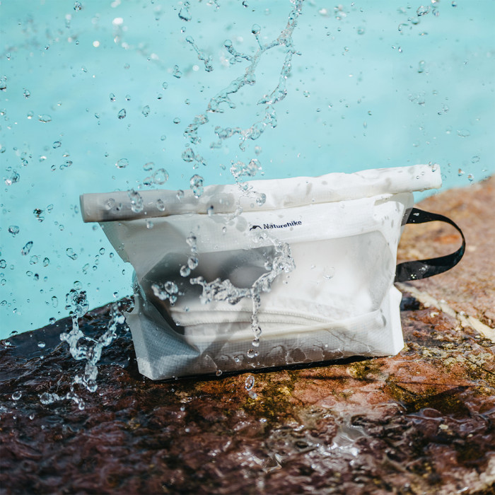 Водонепроникна косметичка Naturehike CNK2450XB021 Far Mountain, біла 