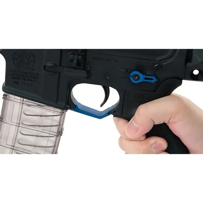 Спускова скоба Leapers AR15 збільшена matte blue 