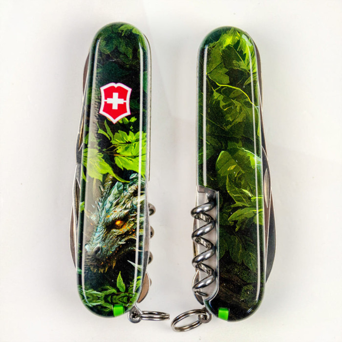 Складаний ніж Victorinox HUNTSMAN ZODIAC Зелений дерев'яний дракон 1.3713.3.Z3240p 