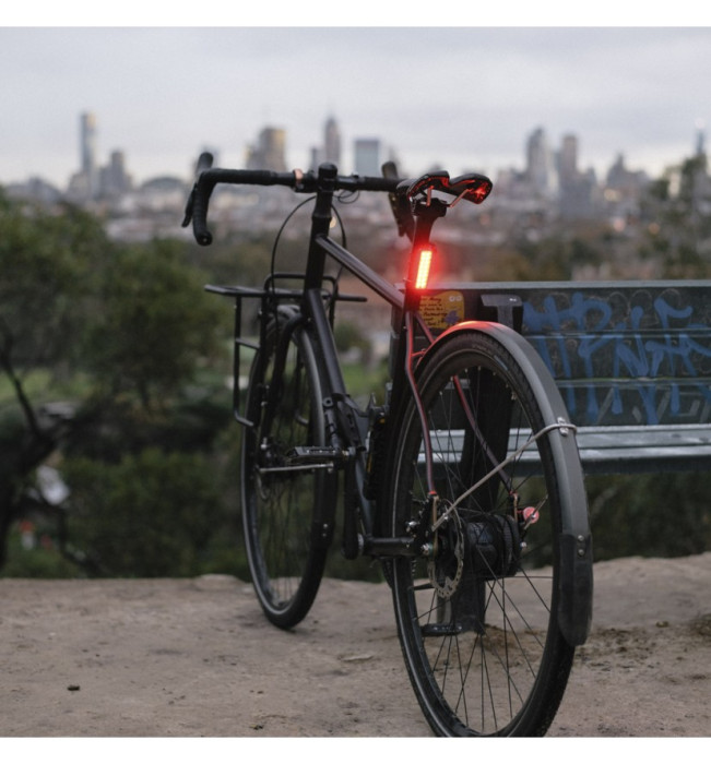 Мигалка задня Knog сліпуче Mob V обличчя Чорне 44 Люмена 