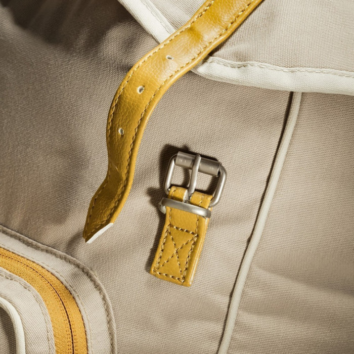 Рюкзак DEUTER Innsbruck колір 6608 sand-caramel 