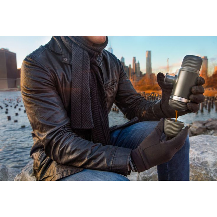 Портативна еспресо-кавоварка Wacaco Nanopresso сіра з чохлом, механічна, для меленої кави 