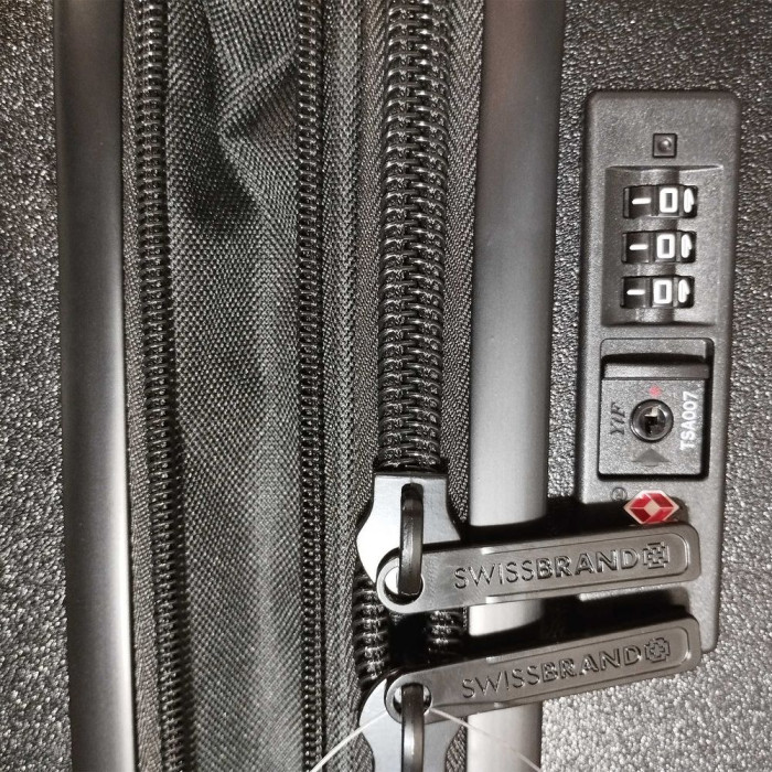Валіза Swissbrand Enstone (S) Black (SWB_LHENS001S) 