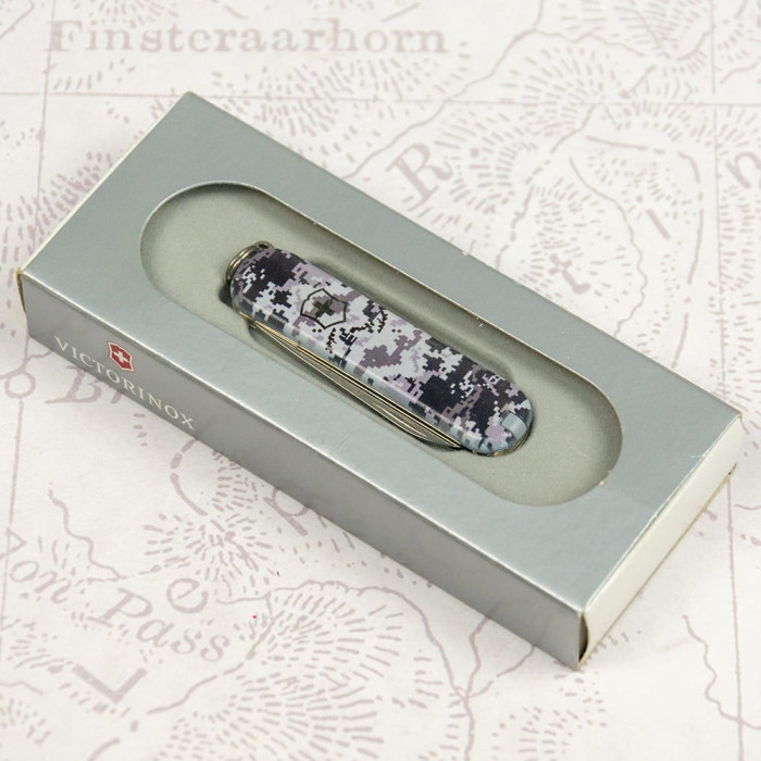 Складаний ніж Victorinox CLASSIC SD ARMY Піксель синій 0.6223.3.W3942pw