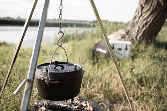 Казан-жарівня чавунна Petromax Dutch Oven ft9 плоске дно 7,5 л 