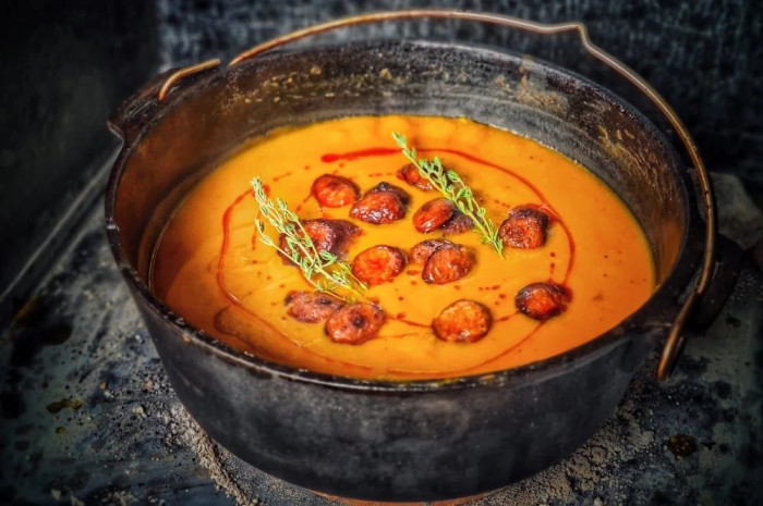 Казан-жарівня чавунна Petromax Dutch Oven ft9-1910 плоске дно 7,5 л (лімітована версія) 