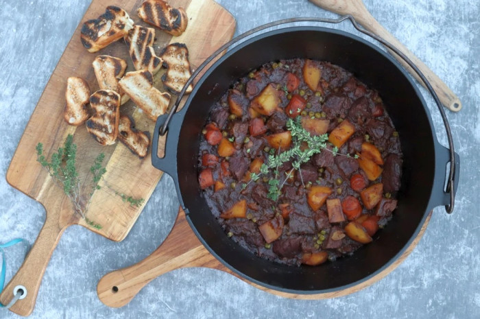 Казан-жарівня чавунна Petromax Dutch Oven ft9-1910 плоске дно 7,5 л (лімітована версія) 