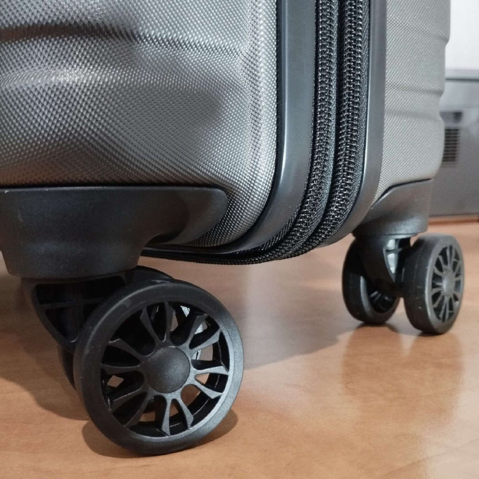 Валіза Swissbrand Freya (L) Charcoal (SWB_LHFRE174L) 