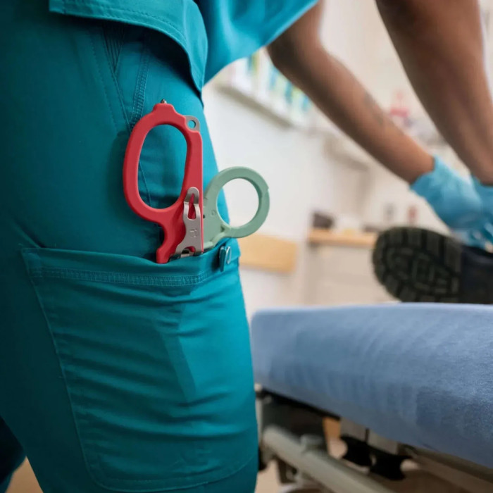 Ножиці Leatherman Raptor Rescue, бірюзово-рожеві, utility чохол 