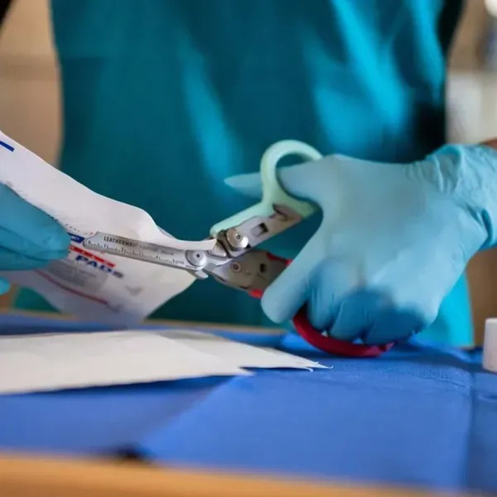 Ножиці Leatherman Raptor Rescue, бірюзово-рожеві, utility чохол 