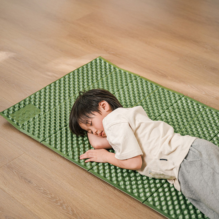 Килимок складаний IXPE Naturehike CNK2450WS044, алюмінієва плівка, 195x60х1,8 см, оливковий зелений 