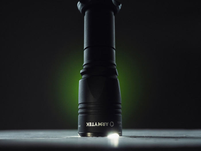 Armytek Dobermann магніт USB Білий 