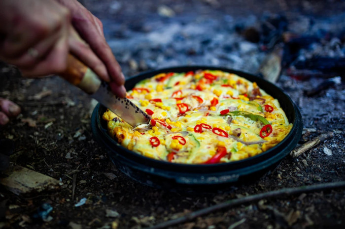 Казан-жарівня чавунна Petromax Dutch Oven ft6 на ніжках 5,5 л 