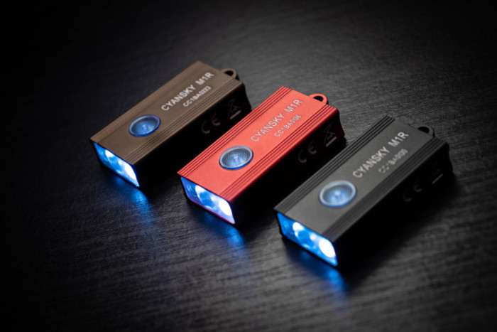 Кишеньковий ліхтар Cyansky M1R 