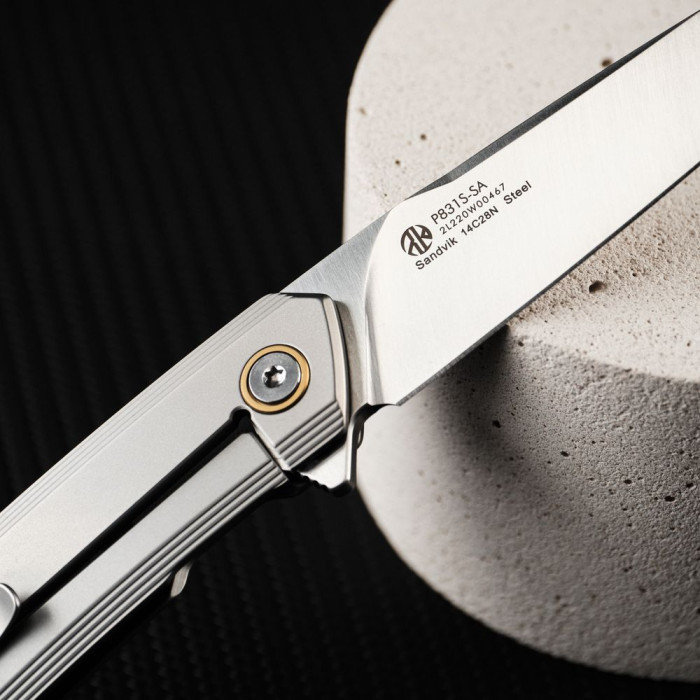 Складаний ніж Ruike P831S-SA 