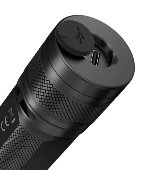 Ліхтар Nitecore R40 v2 з док-станцією (Cree XP-L2 V6, 1200 люмен, USB-C /12/220V) 