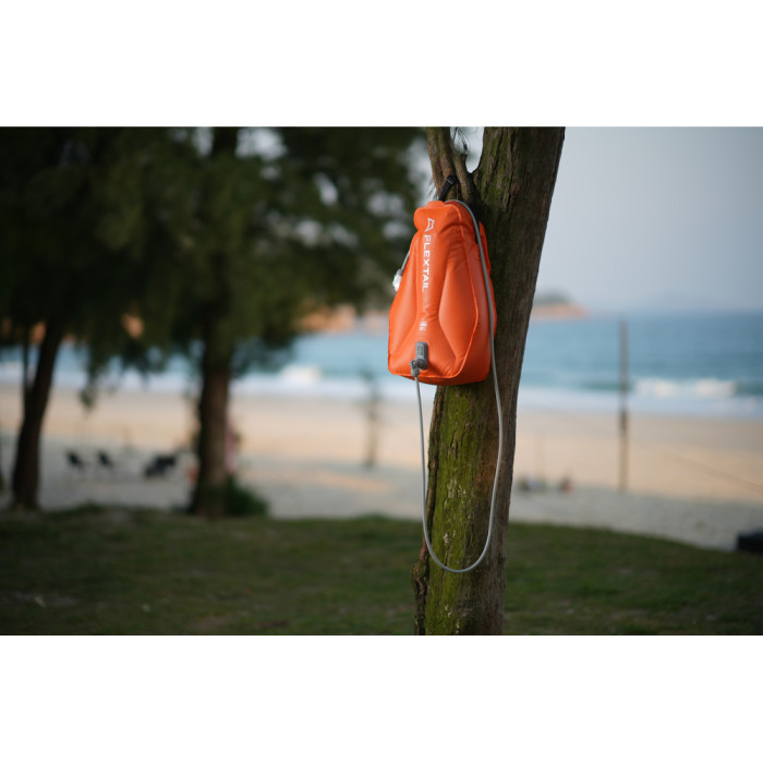 Душ портативний із ємністю та насосом Flextail Tiny Shower Bag, 20л, помаранчевий 