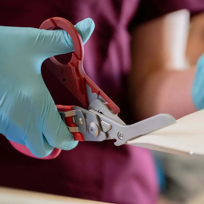 Ножиці Leatherman Raptor Rescue, червоно-рожеві, utility чохол 