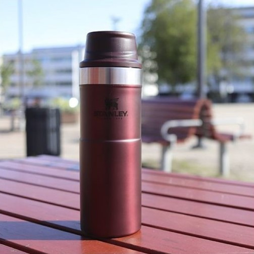 Термочашка Stanley Classic Trigger-action Wine 0.35 л 