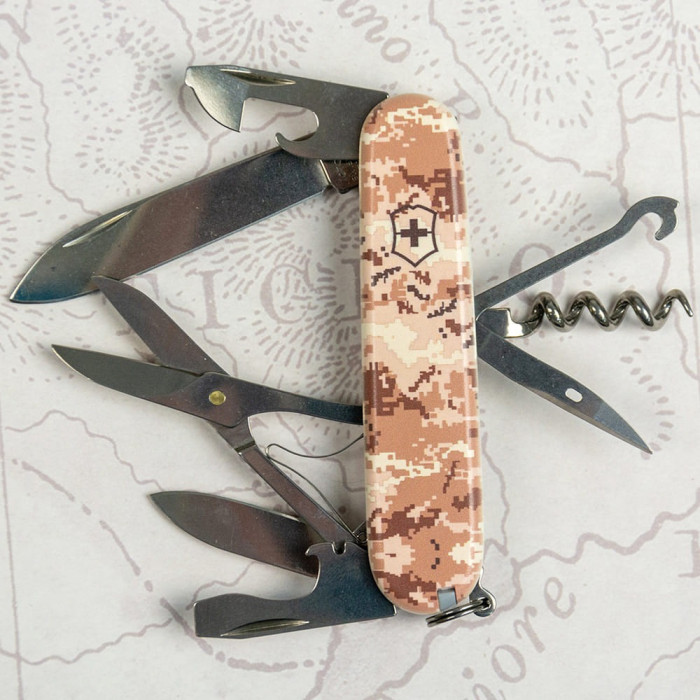 Складаний ніж Victorinox CLIMBER ARMY Піксель пісочний 1.3703.7.W3944p