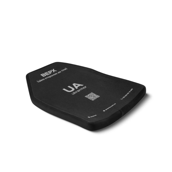 Надлегкі бронеплити 3-го класу. Вага 1.56 кг. Розмір L 